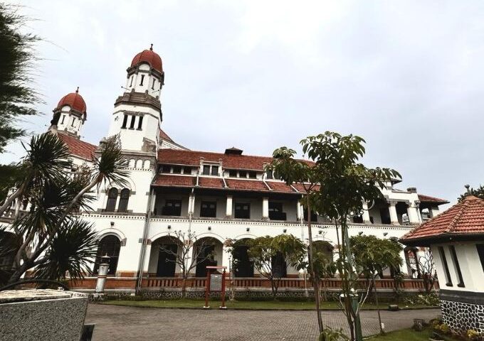 Lawang Sewu - sewa mobil semarang