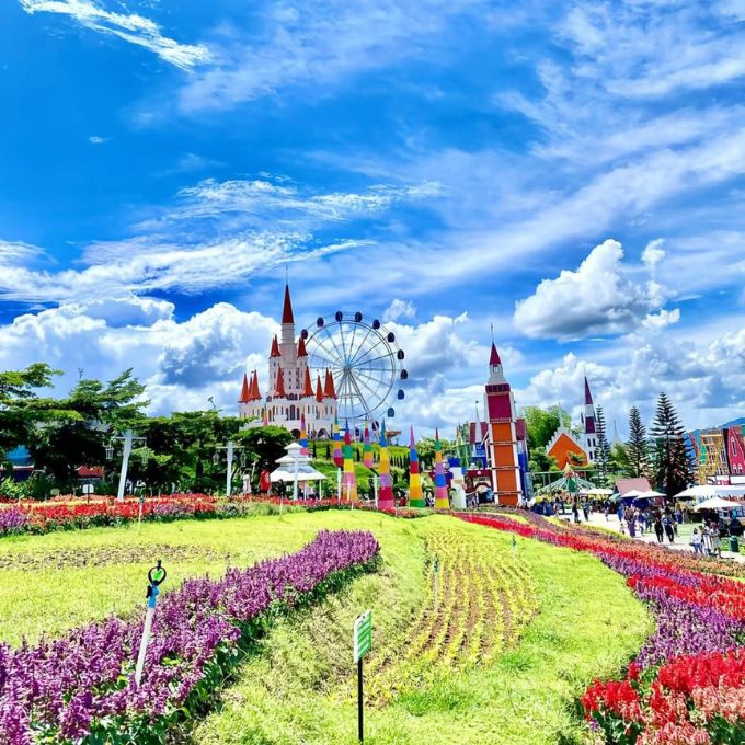 SEWA MOBIL SEMARANG KE FLORAWISATA SANTERRA DE LAPONTE